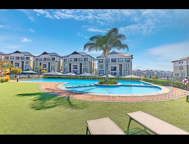 2 BEDROOM APARTMENT FOR SALE IN WATERFALL